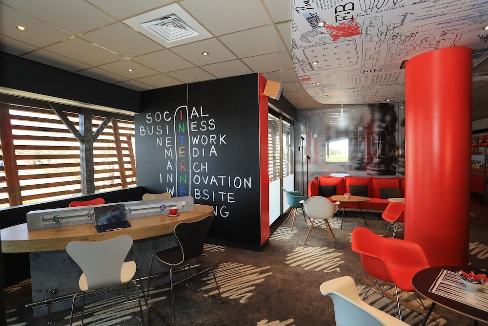 Ibis Aurillac Exterior photo