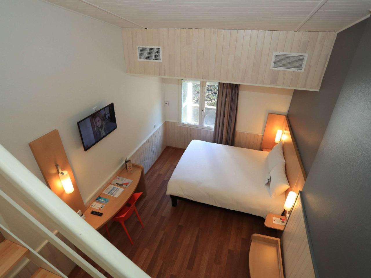 Ibis Aurillac Exterior photo